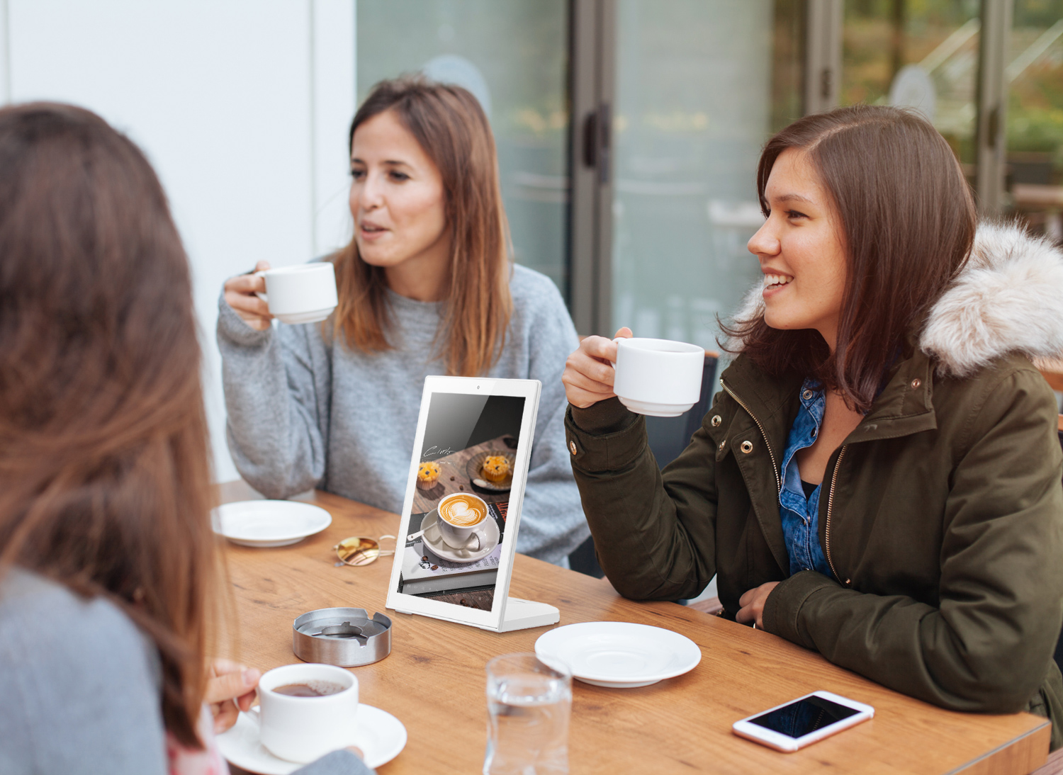 Interactive Tabletop Digital Signage for Modern Restaurants